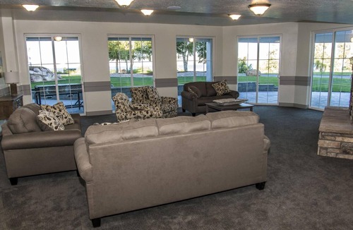 Harbor Village Hotel | Sunrise Resort Room #103 | 1 Bed, 1 Bath
