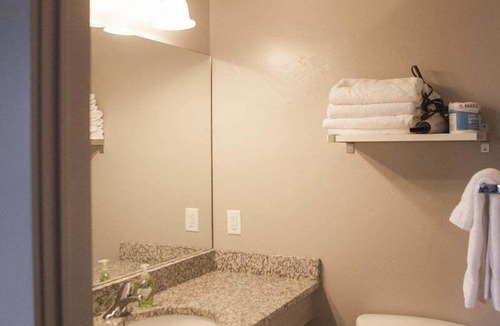 Harbor Village Hotel | Sunrise Resort Room #303