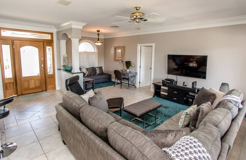 Coury House | Sunrise Retreat 3bed/2bath | 3 Bed, 2 Bath