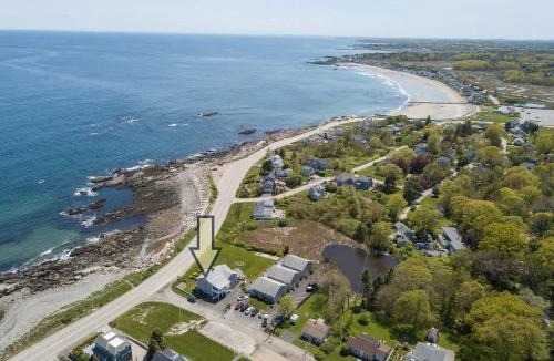 Rye Apartment | Sunrise Sanctuary Walk to Wallis Ocean Views
