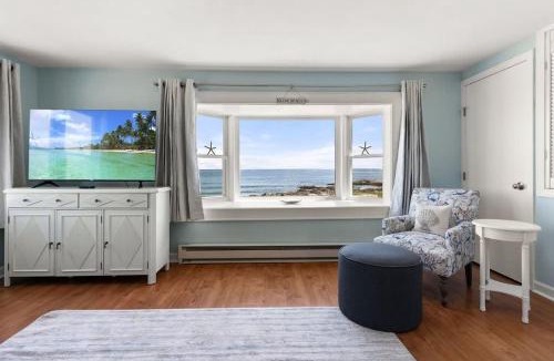Rye Apartment | Sunrise Sanctuary Walk to Wallis Ocean Views