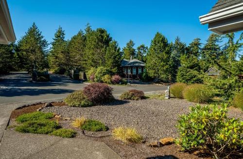 Nehalem House | Sunrise Serenity