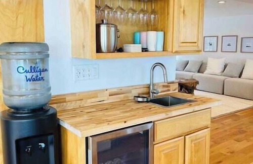 Canandaigua House | Sunrise Shores. Relaxation awaits.