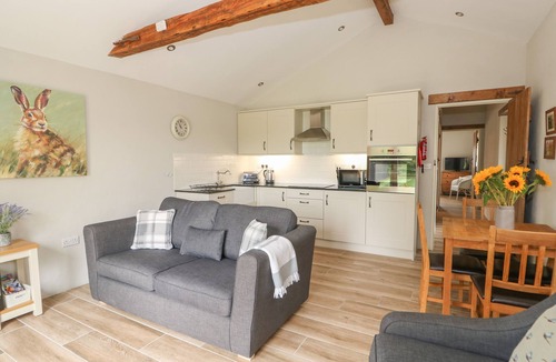 Long Sutton Cottage | Sunrise Stable