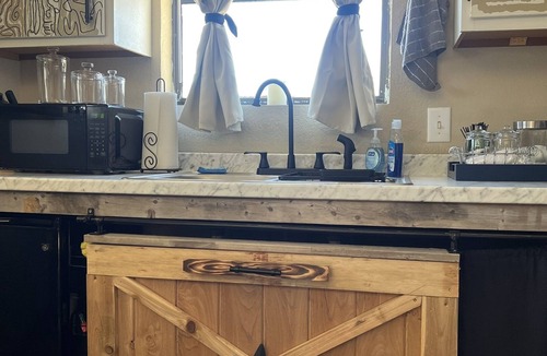 Yantis House | Sunrise Suite w Pool, Rec Rm, 1/2 mi to Boat Ramps