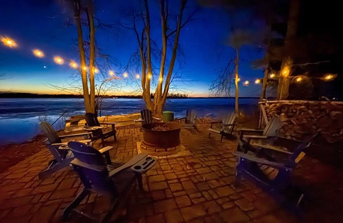 Carden Cottage | Sunrise/Sunset Lakefront 4-Season Cottage Retreat