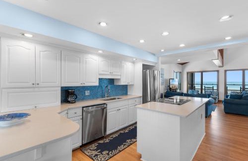 Pawleys Island House | Sunrise to Sunset Oceanfront Home with Creek Dock