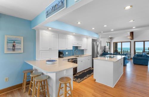 Pawleys Island House | Sunrise to Sunset Oceanfront Home with Creek Dock