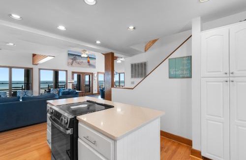 Pawleys Island House | Sunrise to Sunset Oceanfront Home with Creek Dock