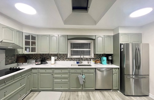 Gilford Cottage | Sunrise Villa on the Lake