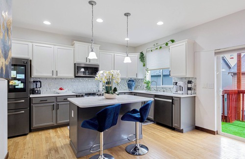 North Creek House | Sunrise Villa: Solar panels, updated