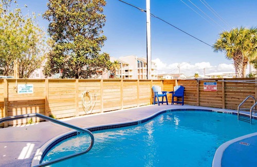 Gulf Shores Condo | Sunrise Village #113 | Pool, Beach ACcess!