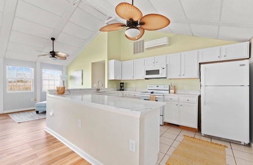 Point Lookout Cottage | Sunrise Waterfront Cottage with Dock & Kayaks!