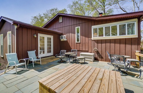 Kabletown House | Sunroom & Patio! Quiet Retreat on Shenandoah River