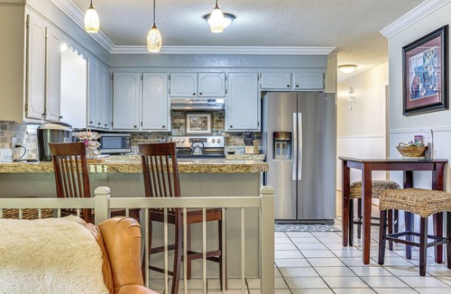 Rockwell House | Sunroom & Yard: Charming Hot Springs Home!