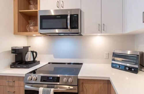 Innisfil Condo | SUNSEEKER at FRIDAY HARBOUR RESORT