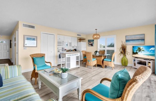 Longboat Key Apartment | Sunset and beach view from your balcony Unit 501