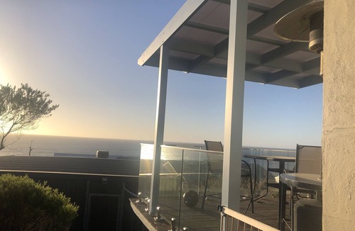 O'sullivan Beach House | Sunset and Ocean view beach house