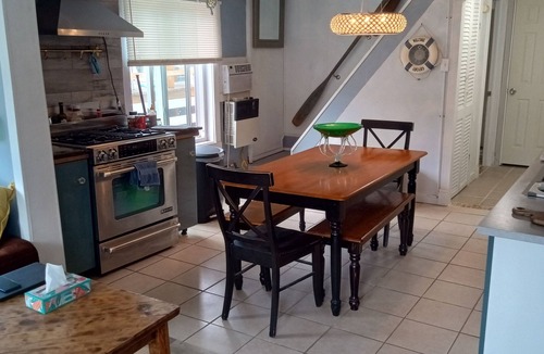 Fortescue Bed & Breakfast | sunset Bay 2 bed & in lovely Downe with AC