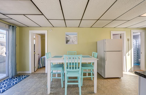 Irving Cottage | Sunset Bay Cottage w/Fire Pit: Walk to Beach!