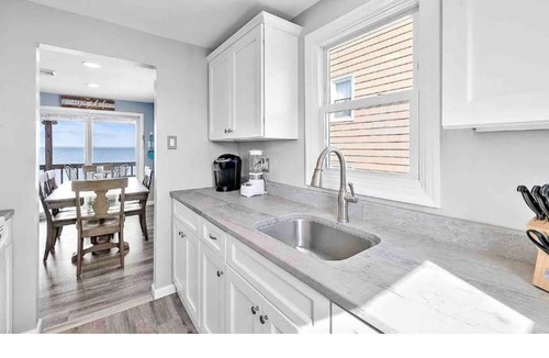 North Beach Haven House | Sunset Bay LBI upper unit