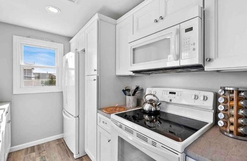 North Beach Haven House | Sunset Bay LBI upper unit