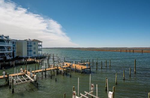 Chincoteague Apartment | Sunset Bay Villa 216