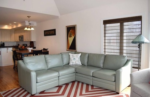 Chincoteague Condo | Sunset Bay Villa #315- Waterfront Condo w/Pool & Gym