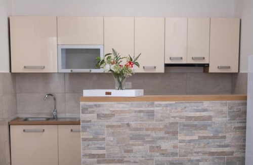 Cove Tri Zala (Zrnovo) House | Sunset Bay Villa - Four Bedroom Holiday Home with Terrace