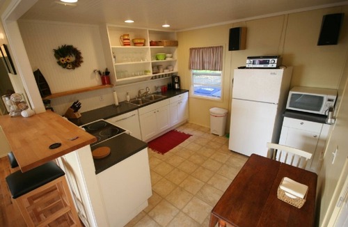 Moclips Cottage | Sunset Beach Cottage, charming, clean & comfortable with ocean-view