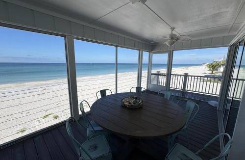 Palm Island House | Sunset Beach Cottage North