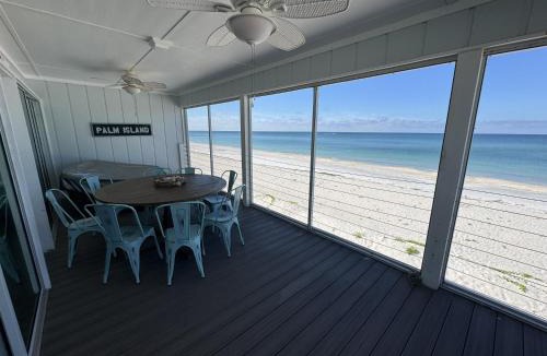 Palm Island House | Sunset Beach Cottage North