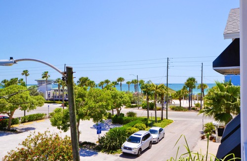 Sunset Beach House | Sunset Beach House | Pet-Friendly + Short Walk to the Beach