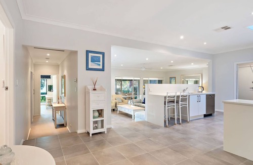Soldiers Point House | Sunset Beach Luxury 24
