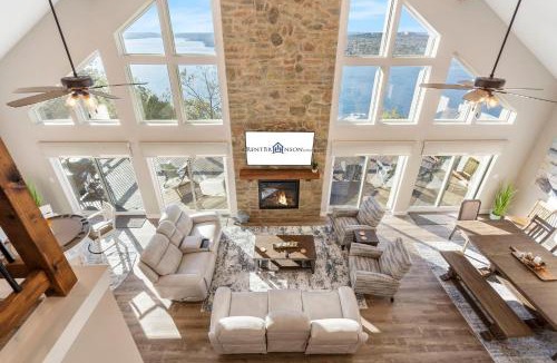 Kimberling City House | Sunset Bluff at Table Rock Lake