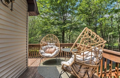 Gouldsboro Cabin | Sunset Cabin - Hot Tub, Game Room, Firepit, Lake