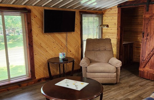Eddyville Cabin | Sunset Cabin on Lake Barkley