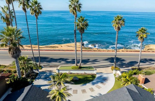 Sunset Cliffs Villa | Sunset Cliffs Spectacular Oceanfront Villa