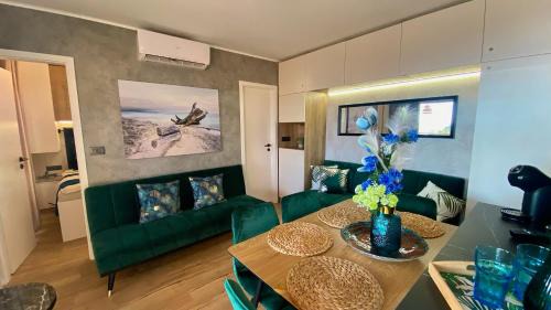 Drage House | Sunset Coast - Paradise Cottage
