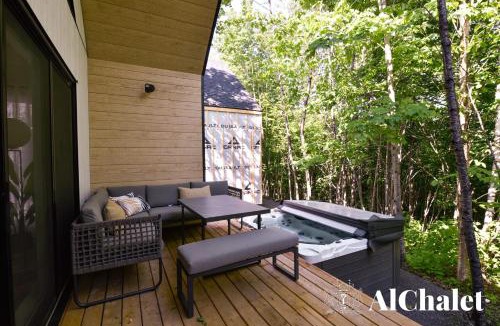 Pont-Rouge Ski Chalet | Sunset - Cosy boisé - Spa
