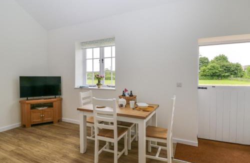Towcester House | Sunset Cottage