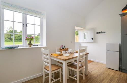Towcester House | Sunset Cottage