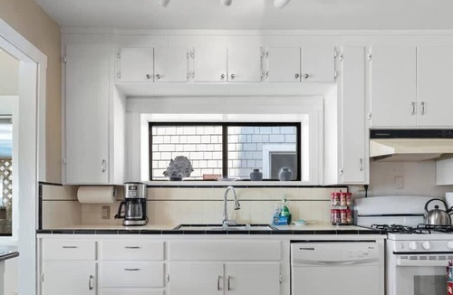 Eastside Santa Cruz House | Sunset Cottage