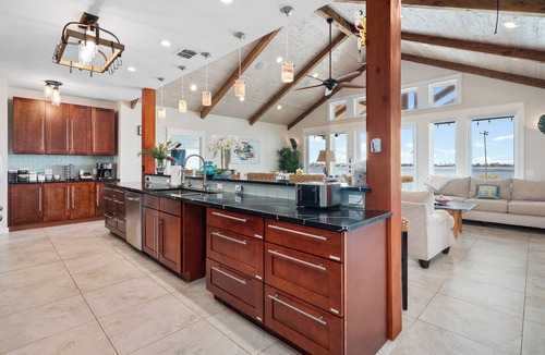 Rockport House | Sunset Cove ~ Amazing Waterfront Oasis “Includes kayaks”