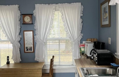 Vinalhaven House | Sunset Cove Cottage on Old Harbor