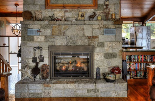 Rangeley House | Sunset Cove | Dock, Canoes, Games & Fire Pit