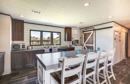 Onalaska House | ‘Sunset Cove’ Lakefront Rental w/Private Dock!
