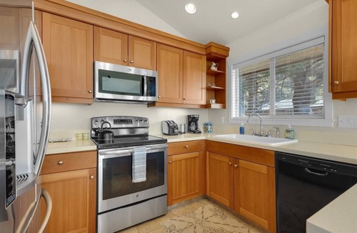 Arch Cape House | Sunset Cove - Oceanfront!