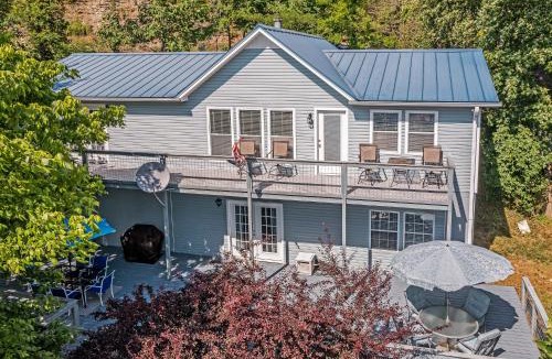 Bremen House | Sunset Cove