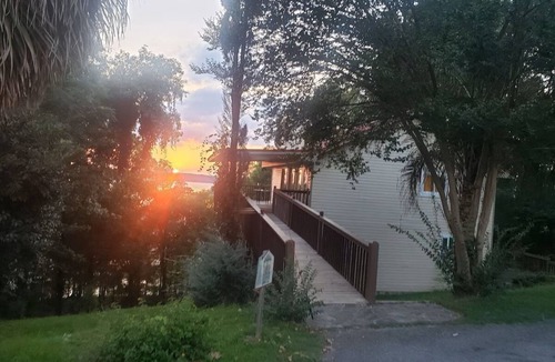 Georgetown Cabin | Sunset Cove